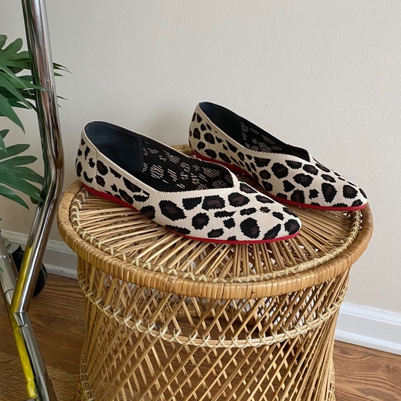 Kelly & Katie Shoes - Kelly&Katie Animal Print Pointed Ballet Flats 8.5